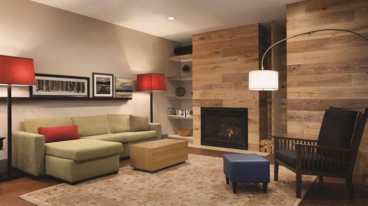 Country Inn & Suites Bentonville South Lobby