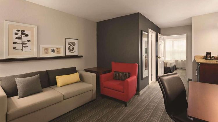Country Inn & Suites Bentonville South Suite