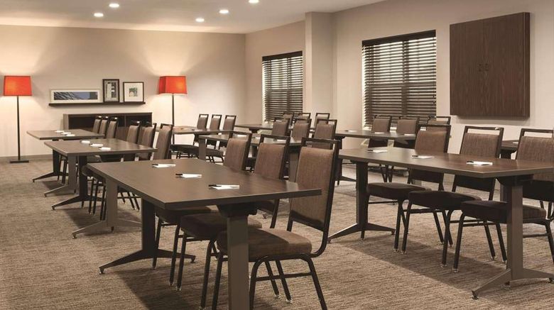 <b>Country Inn & Suites Bentonville South Meeting</b>. Images powered by <a href="https://iceportal.shijigroup.com/" title="IcePortal" target="_blank">IcePortal</a>.