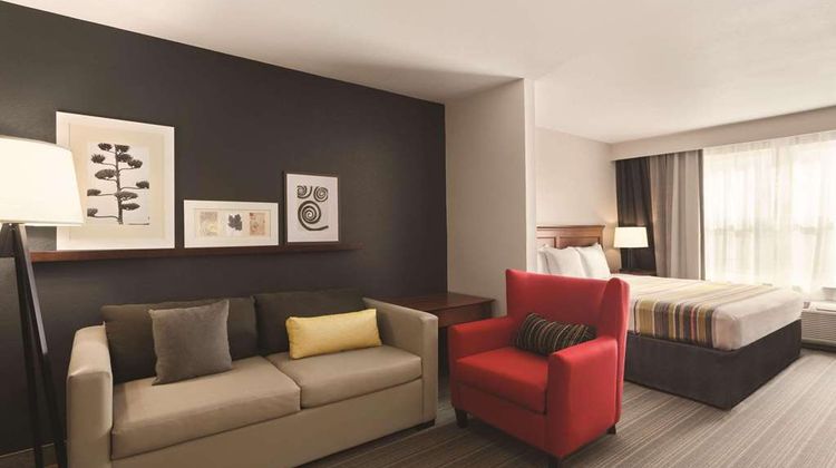 Country Inn & Suites Bentonville South Suite