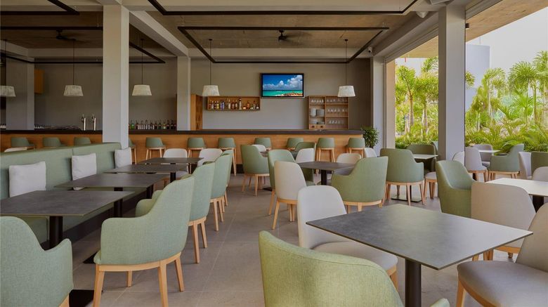 <b>Radisson Blu Aruba Restaurant</b>. Images powered by <a href="https://iceportal.shijigroup.com/" title="IcePortal" target="_blank">IcePortal</a>.