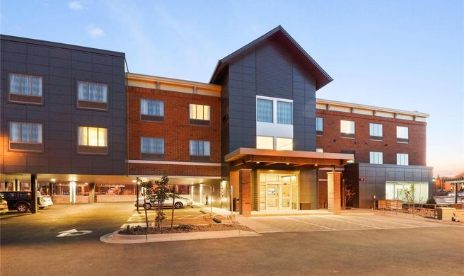 Country Inn & Suites Flagstaff Downtown Exterior