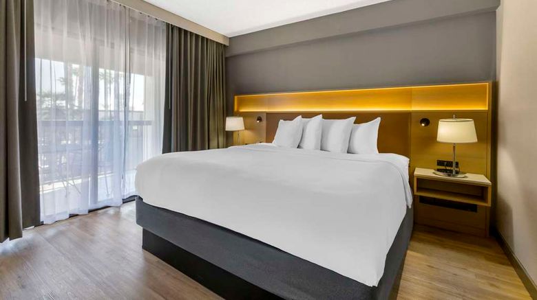 <b>Radisson Hotel Casa Grande Suite</b>. Images powered by <a href="https://iceportal.shijigroup.com/" title="IcePortal" target="_blank">IcePortal</a>.