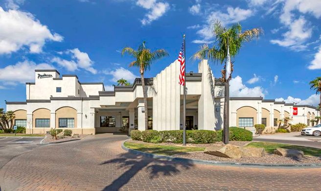 Radisson Hotel Casa Grande Exterior