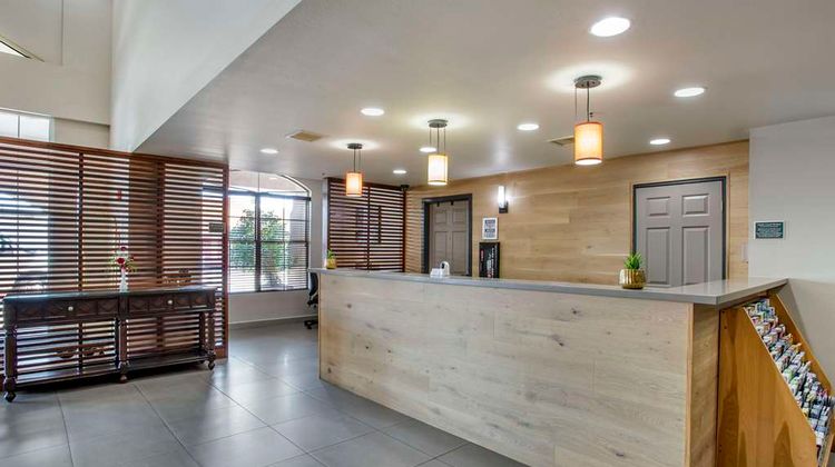 Country Inn & Suites by Radisson Lobby