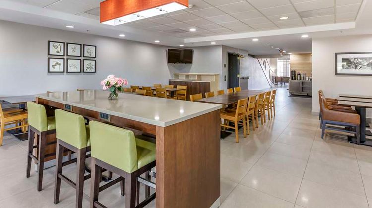 Country Inn & Suites by Radisson Restaurant