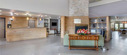 Country Inn & Suites by Radisson Lobby