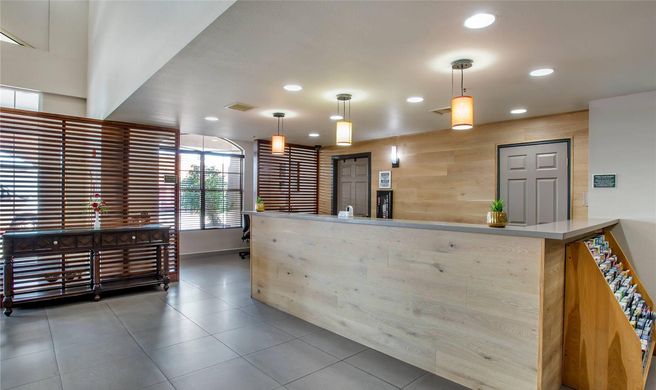 Country Inn & Suites by Radisson Lobby