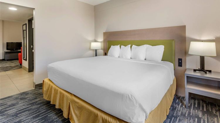 Country Inn & Suites by Radisson Suite