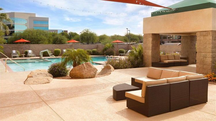 Radisson Hotel Phoenix Airport Pool