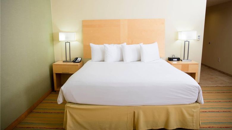 <b>Radisson Hotel Yuma Room</b>. Images powered by <a href="https://iceportal.shijigroup.com/" title="IcePortal" target="_blank">IcePortal</a>.