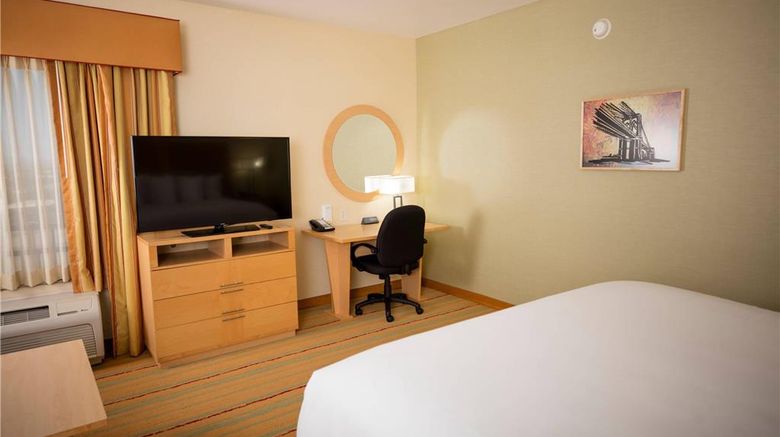 <b>Radisson Hotel Yuma Room</b>. Images powered by <a href="https://iceportal.shijigroup.com/" title="IcePortal" target="_blank">IcePortal</a>.
