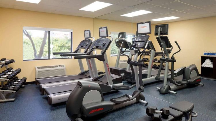 Country Inn & Suites Phoenix Airport Health