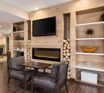 Country Inn & Suites Flagstaff Lobby