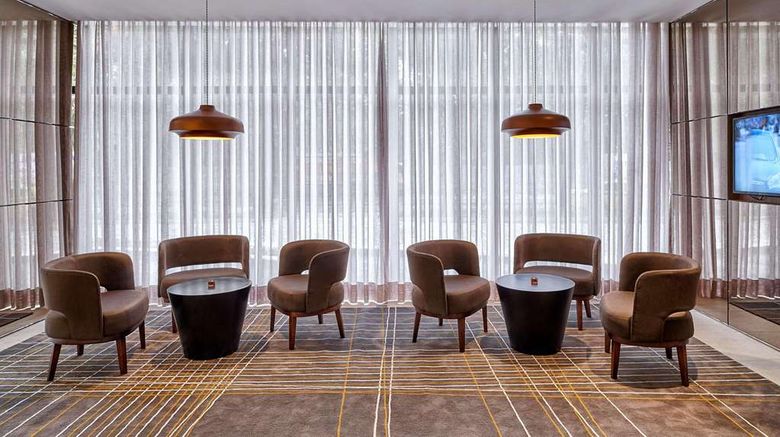 <b>Radisson Hotel Barra Rio De Janeiro Lobby</b>. Images powered by <a href="https://iceportal.shijigroup.com/" title="IcePortal" target="_blank">IcePortal</a>.