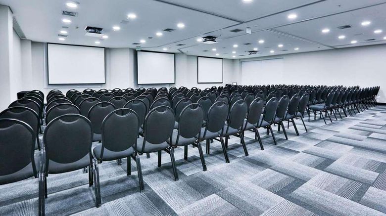 <b>Park Inn by Radisson Berrini Meeting</b>. Images powered by <a href="https://iceportal.shijigroup.com/" title="IcePortal" target="_blank">IcePortal</a>.