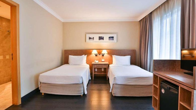<b>Park Inn by Radisson Berrini Room</b>. Images powered by <a href="https://iceportal.shijigroup.com/" title="IcePortal" target="_blank">IcePortal</a>.