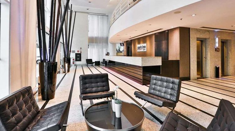 Park Inn by Radisson Berrini Lobby