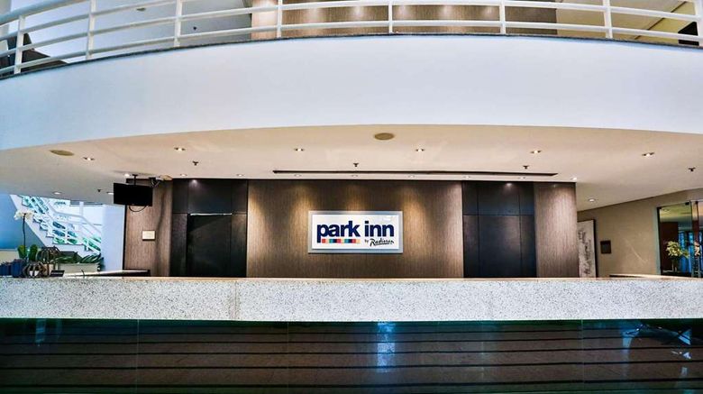 <b>Park Inn by Radisson Berrini Lobby</b>. Images powered by <a href="https://iceportal.shijigroup.com/" title="IcePortal" target="_blank">IcePortal</a>.