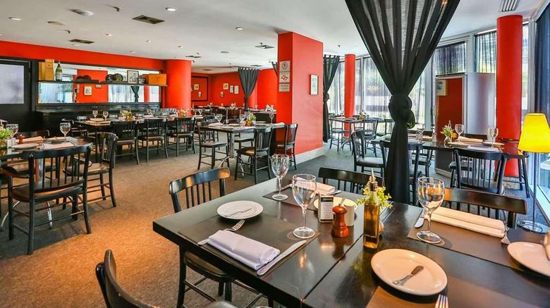 <b>Park Inn by Radisson Berrini Restaurant</b>. Images powered by <a href="https://iceportal.shijigroup.com/" title="IcePortal" target="_blank">IcePortal</a>.