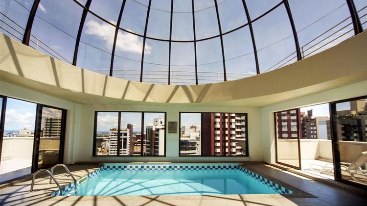Radisson Hotel Curitiba Pool