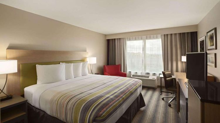 Country Inn & Stes-Monterey Beachfront Room
