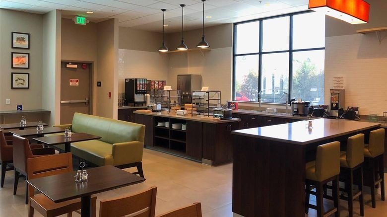 <b>Country Inn & Suites San Jose Airport Restaurant</b>. Images powered by <a href="https://iceportal.shijigroup.com/" title="IcePortal" target="_blank">IcePortal</a>.
