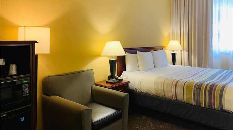 <b>Country Inn & Suites San Jose Airport Room</b>. Images powered by <a href="https://iceportal.shijigroup.com/" title="IcePortal" target="_blank">IcePortal</a>.
