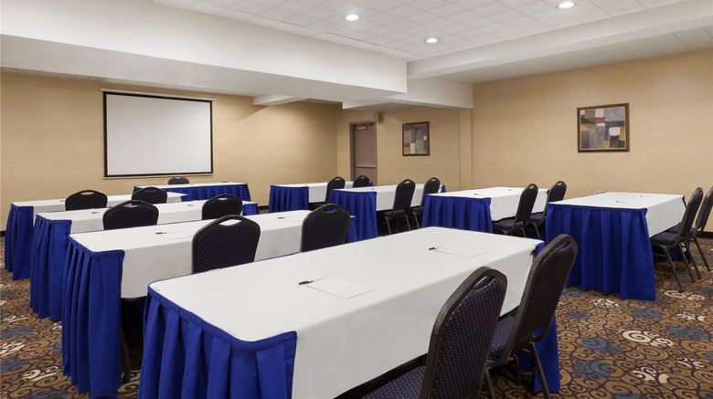 <b>Country Inn & Suites San Jose Airport Meeting</b>. Images powered by <a href="https://iceportal.shijigroup.com/" title="IcePortal" target="_blank">IcePortal</a>.