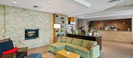 Country Inn & Suites San Diego North Lobby