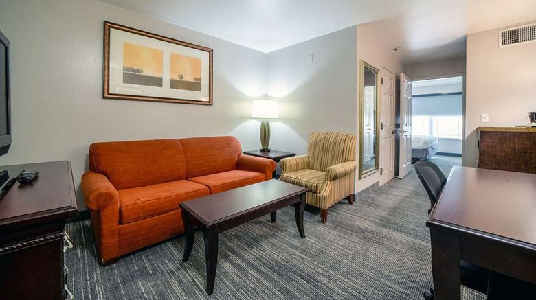 <b>Country Inn & Suites Ontario at Ontario Mills Suite</b>. Images powered by <a href="https://iceportal.shijigroup.com/" title="IcePortal" target="_blank">IcePortal</a>.