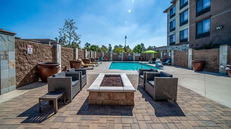<b>Country Inn & Suites Ontario at Ontario Mills Pool</b>. Images powered by <a href="https://iceportal.shijigroup.com/" title="IcePortal" target="_blank">IcePortal</a>.