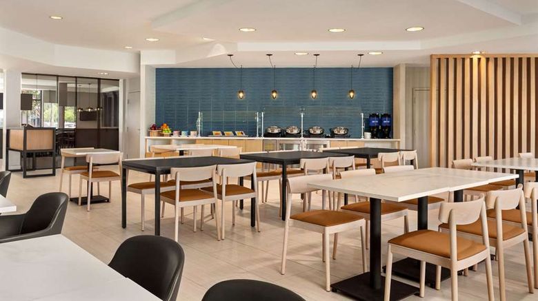 <b>Radisson Hotel Sunnyvale Silicon Valley Restaurant</b>. Images powered by <a href="https://iceportal.shijigroup.com/" title="IcePortal" target="_blank">IcePortal</a>.