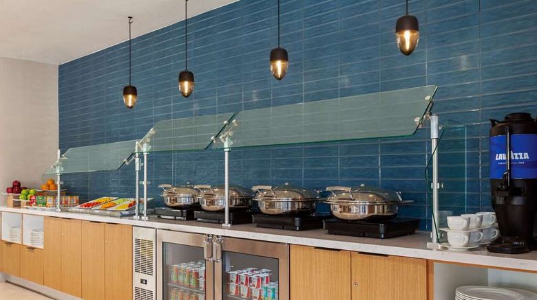 <b>Radisson Hotel Sunnyvale Silicon Valley Restaurant</b>. Images powered by <a href="https://iceportal.shijigroup.com/" title="IcePortal" target="_blank">IcePortal</a>.
