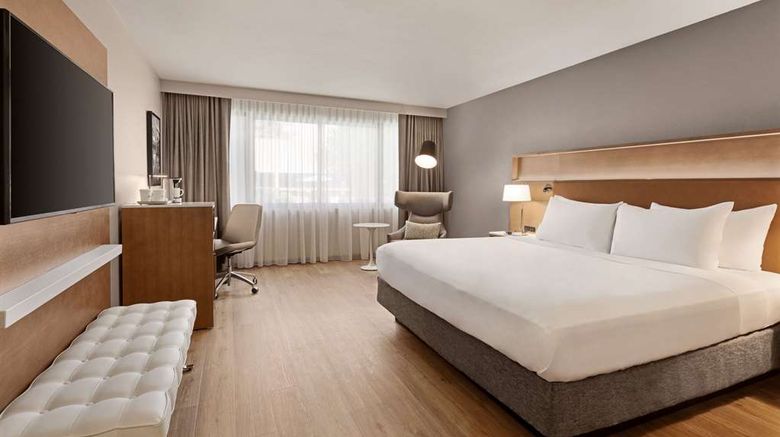 <b>Radisson Hotel Sunnyvale Silicon Valley Suite</b>. Images powered by <a href="https://iceportal.shijigroup.com/" title="IcePortal" target="_blank">IcePortal</a>.