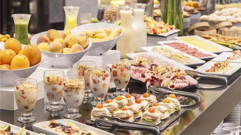 <b>Radisson Bogota Metrotel Restaurant</b>. Images powered by <a href="https://iceportal.shijigroup.com/" title="IcePortal" target="_blank">IcePortal</a>.