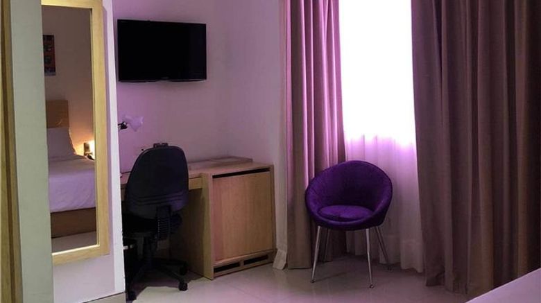 <b>Radisson Hotel Diamond Barranquilla Room</b>. Images powered by <a href="https://iceportal.shijigroup.com/" title="IcePortal" target="_blank">IcePortal</a>.