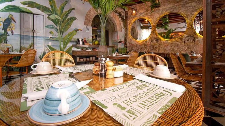 <b>Hotel Casa de las Palmas Restaurant</b>. Images powered by <a href="https://iceportal.shijigroup.com/" title="IcePortal" target="_blank">IcePortal</a>.