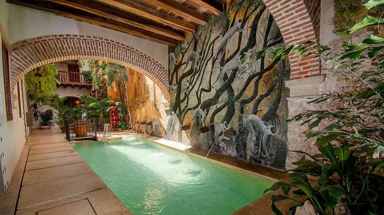 <b>Hotel Casa de las Palmas Pool</b>. Images powered by <a href="https://iceportal.shijigroup.com/" title="IcePortal" target="_blank">IcePortal</a>.