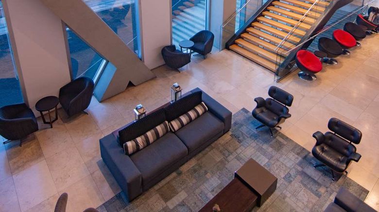 <b>Radisson Blu Plaza El Bosque Santiago Lobby</b>. Images powered by <a href="https://iceportal.shijigroup.com/" title="IcePortal" target="_blank">IcePortal</a>.
