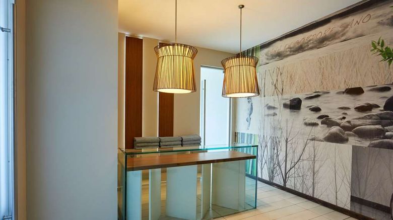 <b>Radisson Blu Plaza El Bosque Santiago Health</b>. Images powered by <a href="https://iceportal.shijigroup.com/" title="IcePortal" target="_blank">IcePortal</a>.
