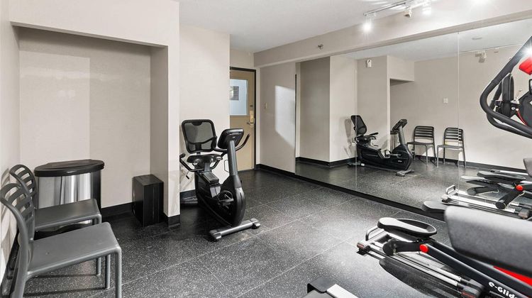 Country Inn & Suites Saskatoon Health