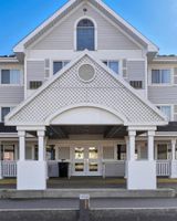 Country Inn & Suites Saskatoon
