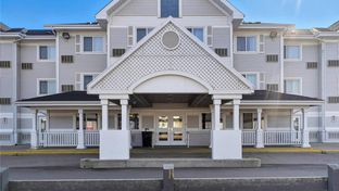 Country Inn & Suites Saskatoon