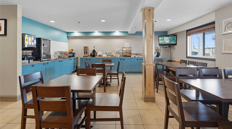 Country Inn & Suites Saskatoon Restaurant