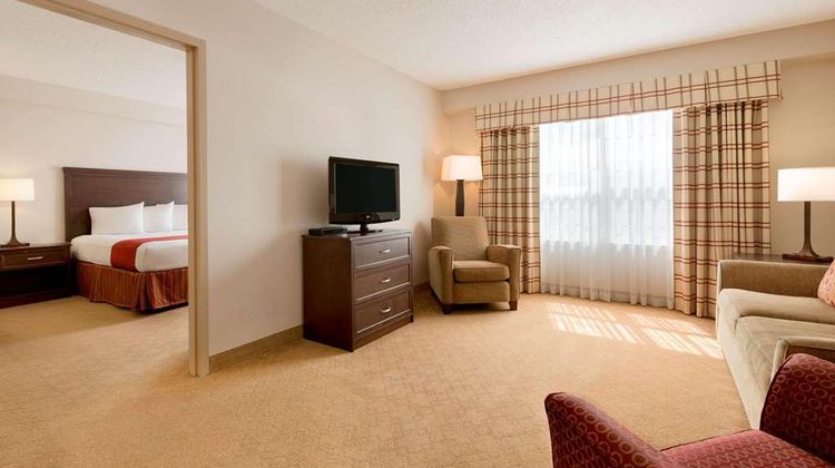 Country Inn & Suites Calgary-Airport Suite