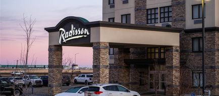 Radisson Hotel Edmonton Airport Exterior