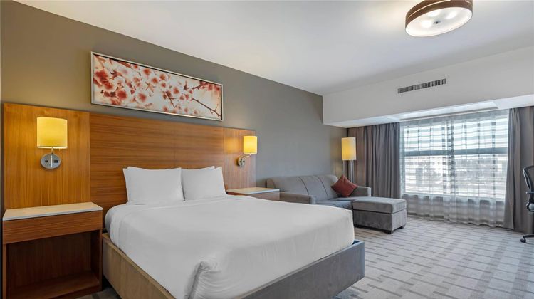 Radisson Hotel & Conference Calgary Apt Room
