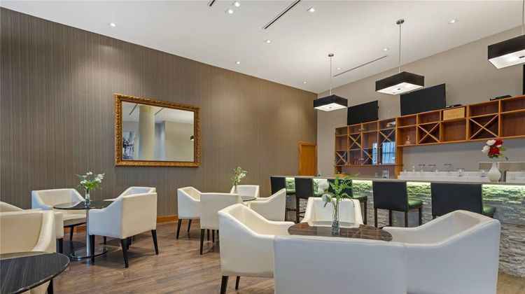 Radisson Hotel & Conference Calgary Apt Restaurant