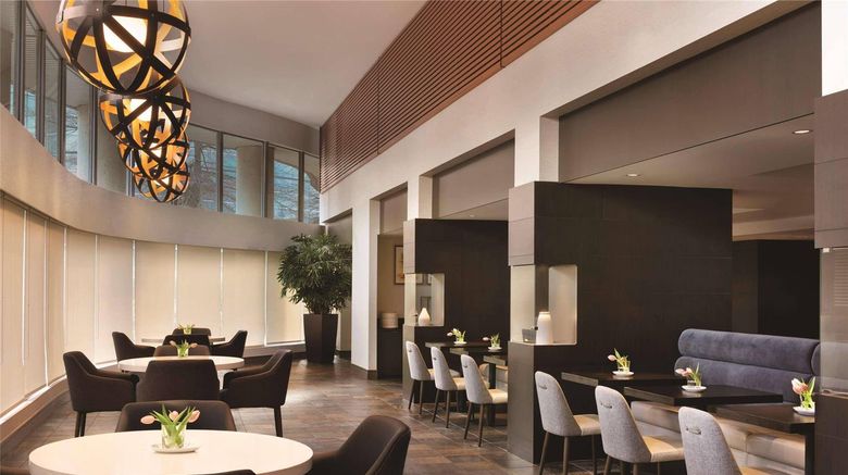 <b>Radisson Hotel Vancouver Airport Restaurant</b>. Images powered by <a href="https://iceportal.shijigroup.com/" title="IcePortal" target="_blank">IcePortal</a>.